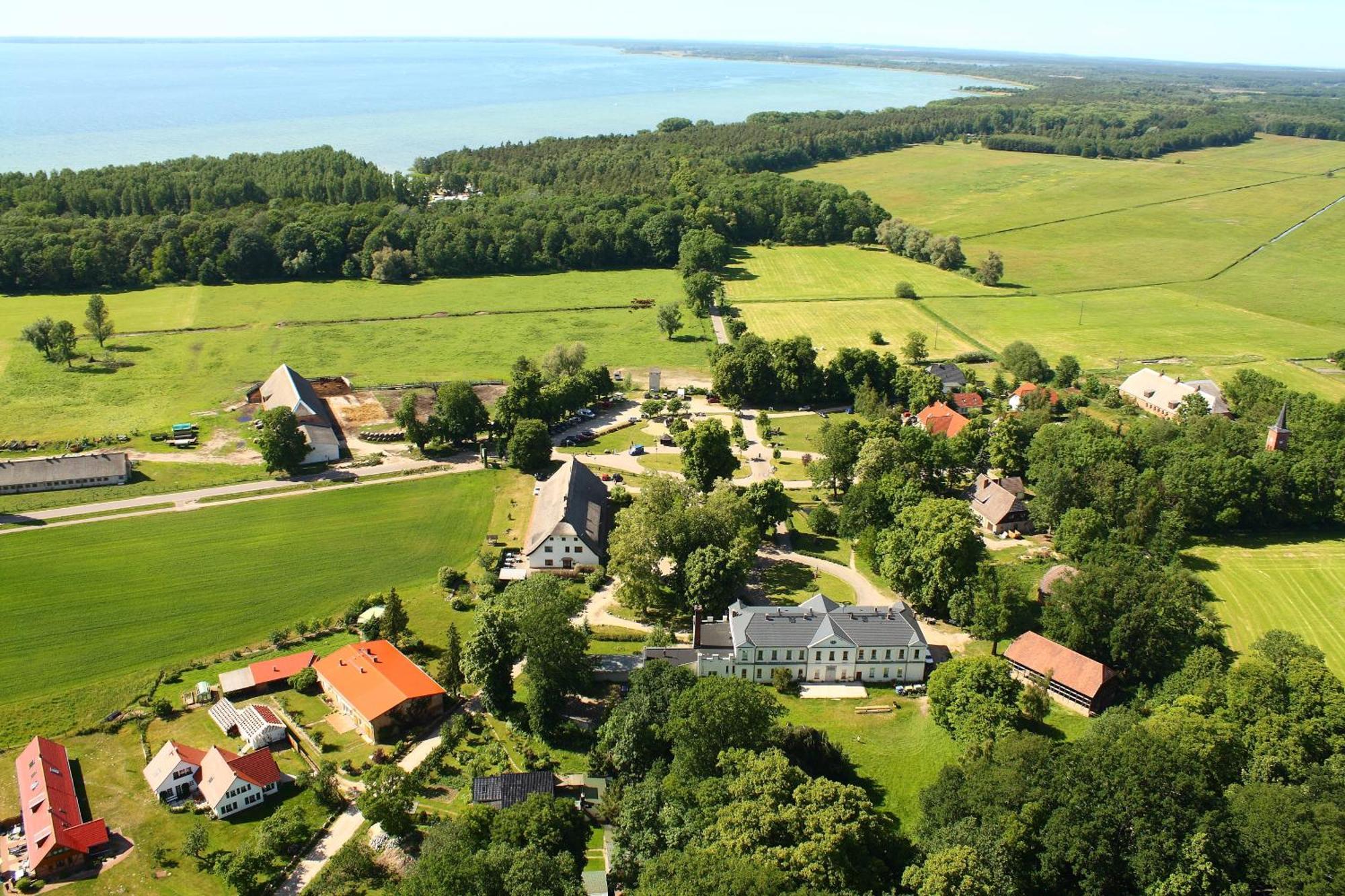 Hotel Mueritz-Park Boek Bagian luar foto