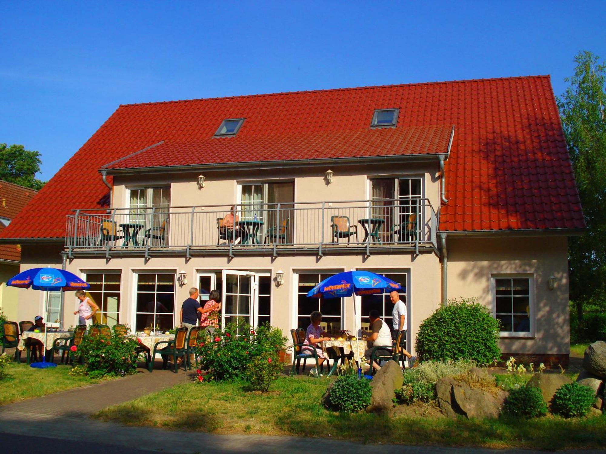 Hotel Mueritz-Park Boek Bagian luar foto